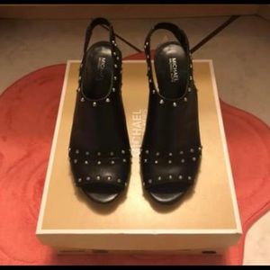 Michael Michael Kors Womens Astor Leather Peep Toe